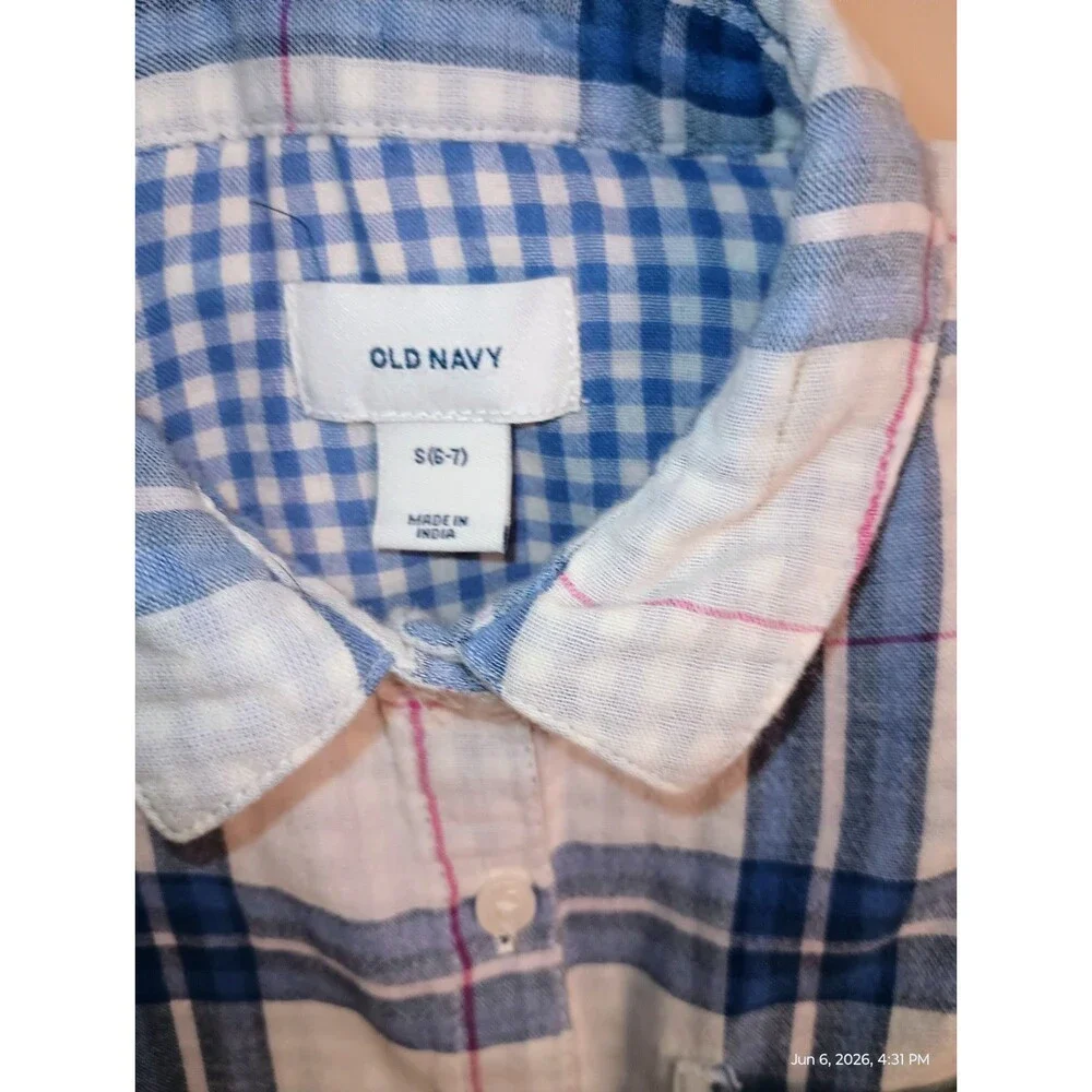 Old Navy Girls S (6-7) Blue White Pink Plaid Long Sleeve Collared Button-Up